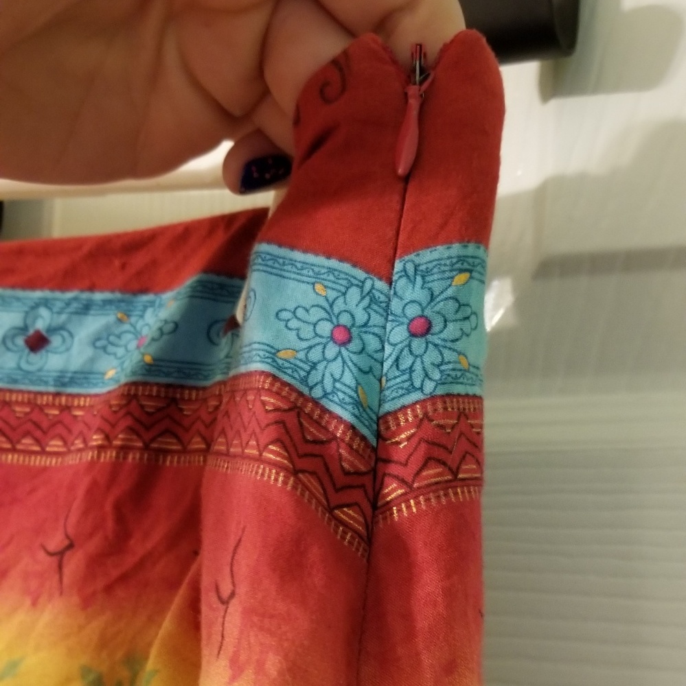 Colorful skirt - Picture 2 of 3